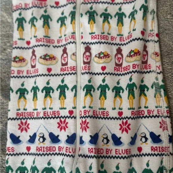 Hanna Andersson White and Green Festive Footies One Piece - Picture 2 of 3